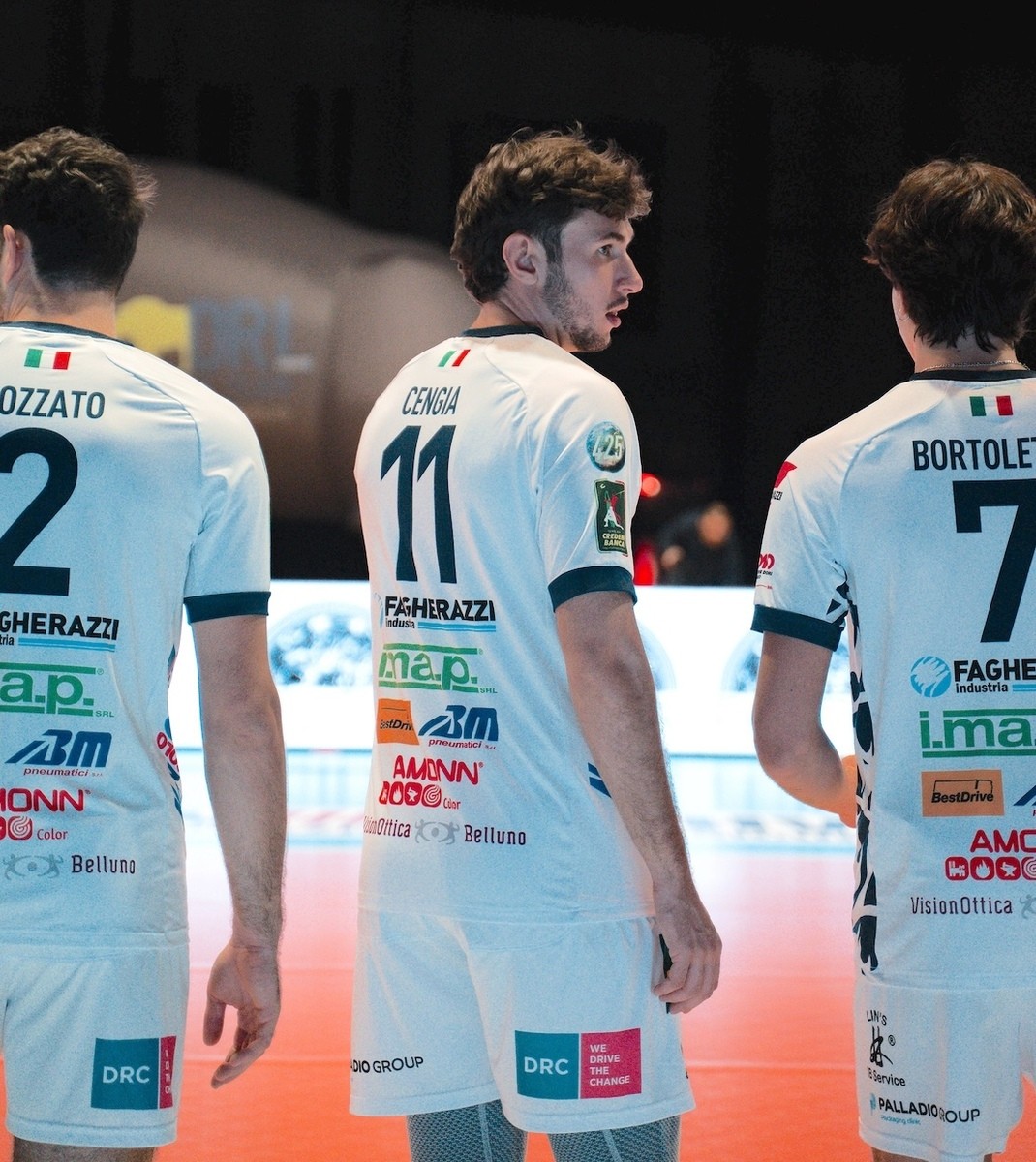 Belluno: Cengia carica i rinoceronti: “A Reggio Emilia capiremo chi siamo davvero”