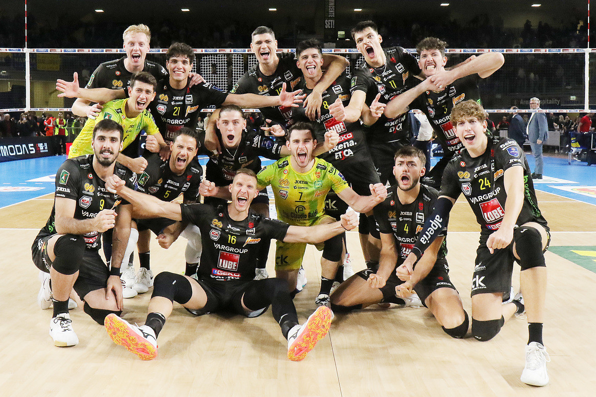 Superlega Credem Banca: Civitanova ferma Verona e conquista la vetta