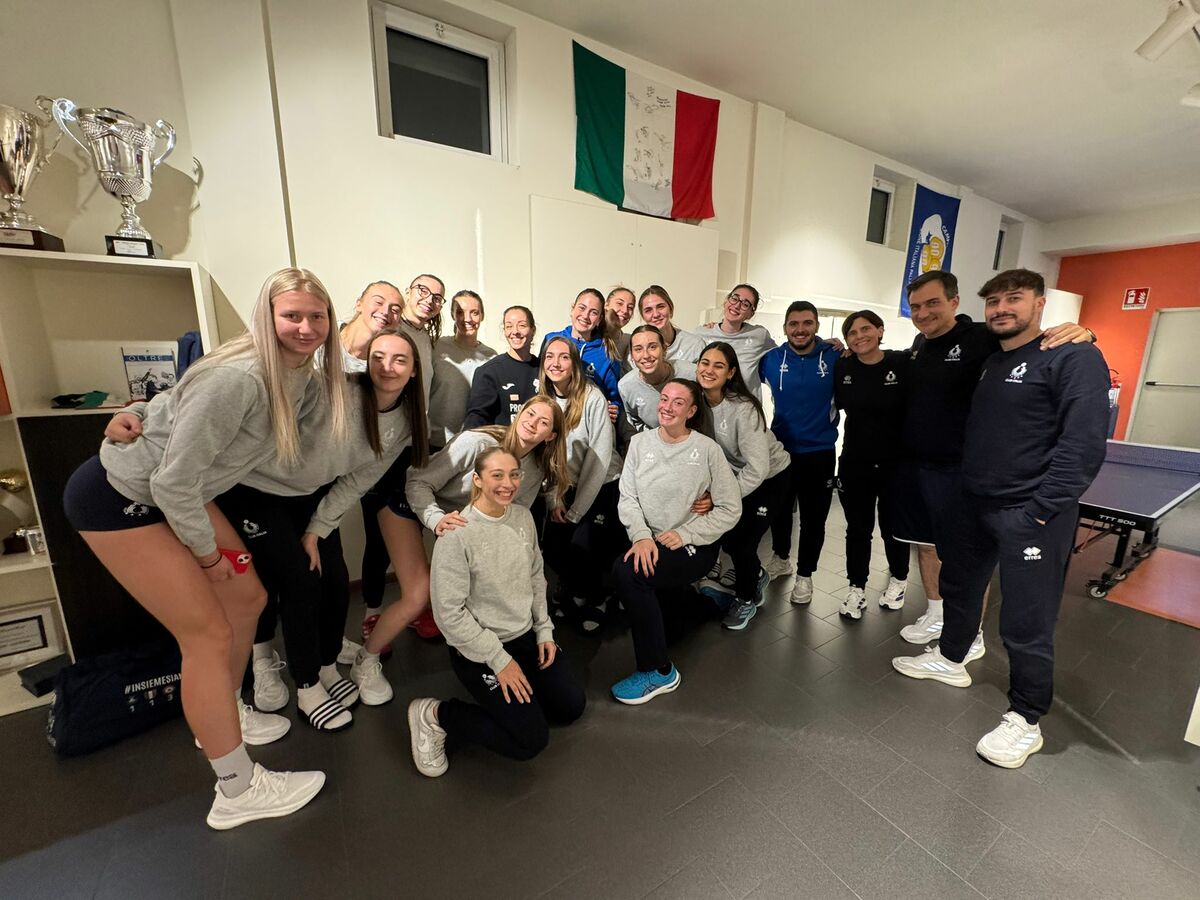 Club Italia: Una visita da campionessa, Monica De Gennaro incontra le giovani azzurre