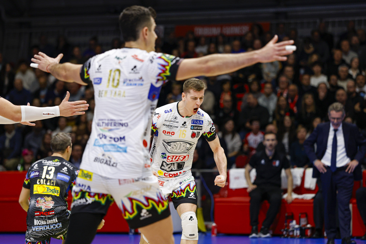 Superlega: Piacenza domina due set. Giannelli ko, nelle mani di Argilagos Perugia rimonta