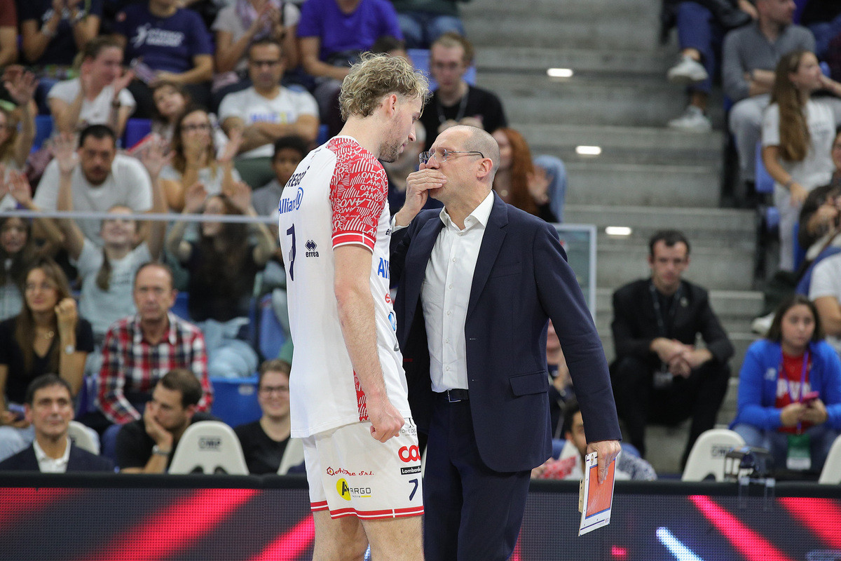 Milano: Piazza e il dg Lini dopo Padova. "Partita finita 3-0, errore arbitrale pesante ma ripartiamo da qui"