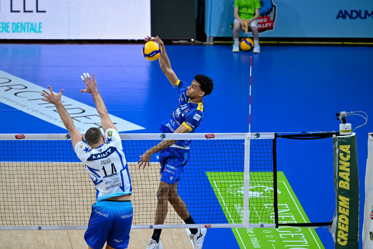 Superlega:  Vincono anche Verona, Padova e Cuneo