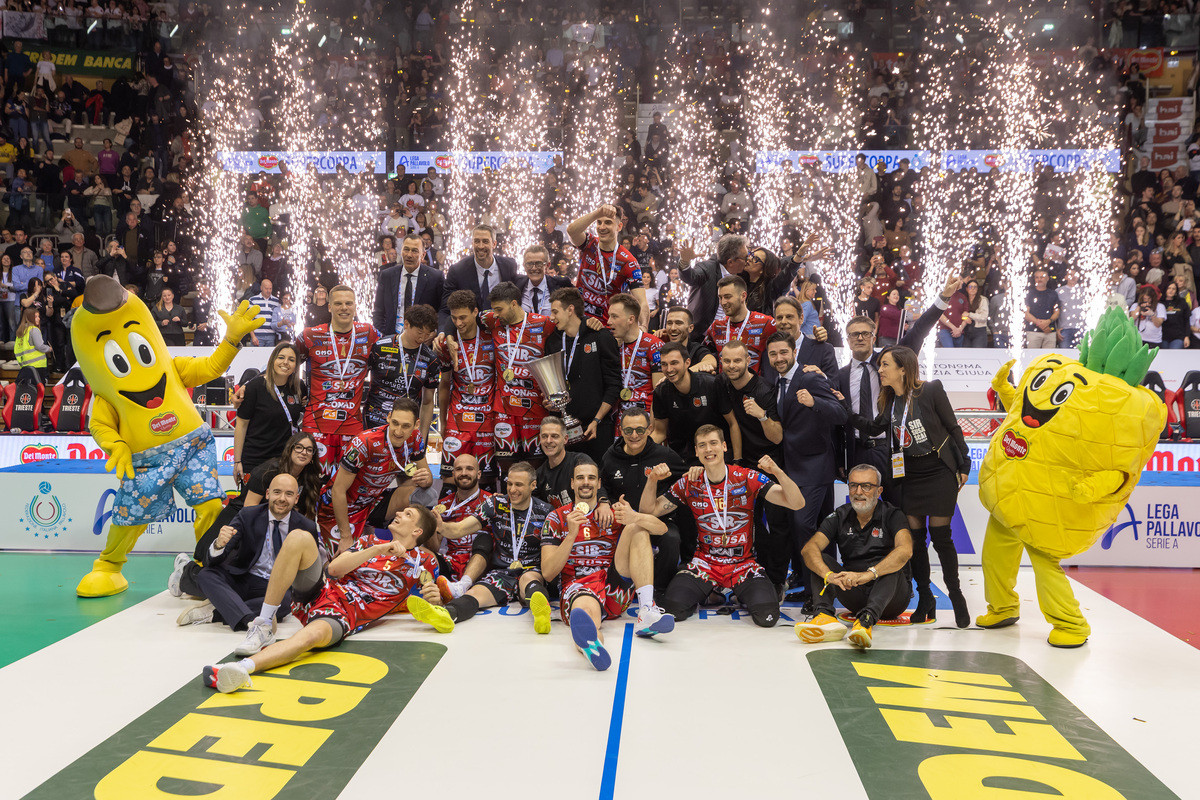 Del Monte Supercoppa: Perugia la coppa è tua. Settima meraviglia  3-1 al Verona