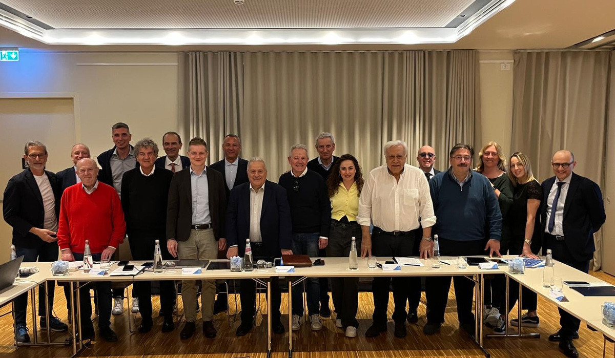 FIPAV: Consiglio Federale a Trieste, sedi finali giovanili 2027 e conferma Ambassador
