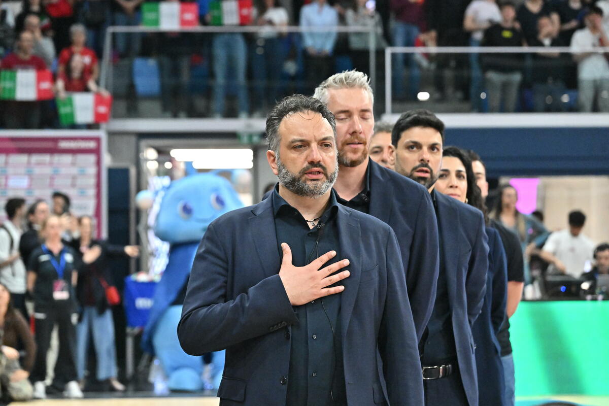 Milano: Lavarini dopo gara 2. "Conegliano superiore in difesa e contrattacco, ora pensiamo solo alla prossima"