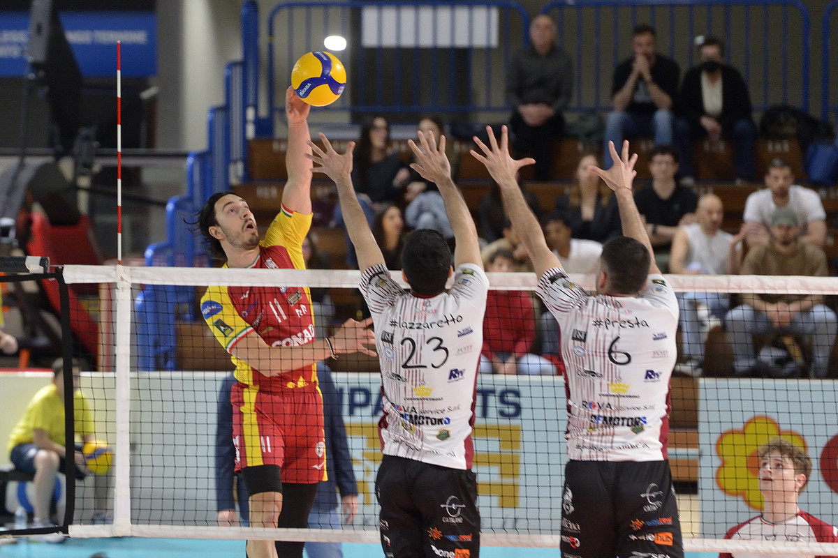 A3 Credem Banca: Del Monte Supercoppa tra Reggio Emilia e Reggio Calabria, trofeo in palio al PalaBigi