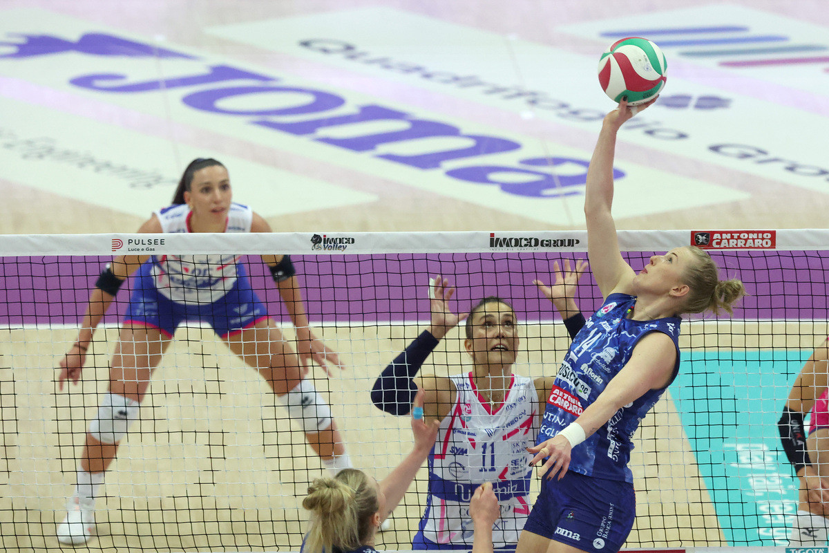 Finale A1 Tigotà: Gara 4 Milano-Conegliano, match point scudetto per le venete