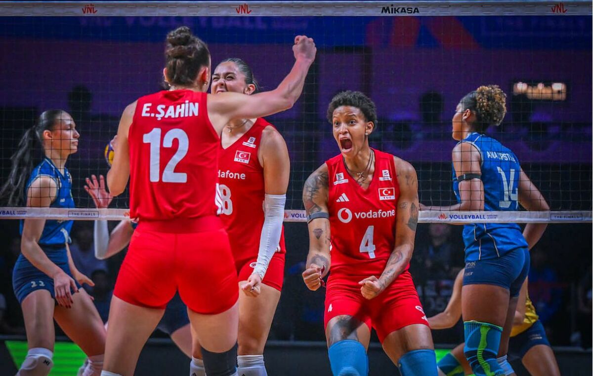VNL femminile: La Turchia rimonta il Brasile e conquista il suo secondo titolo