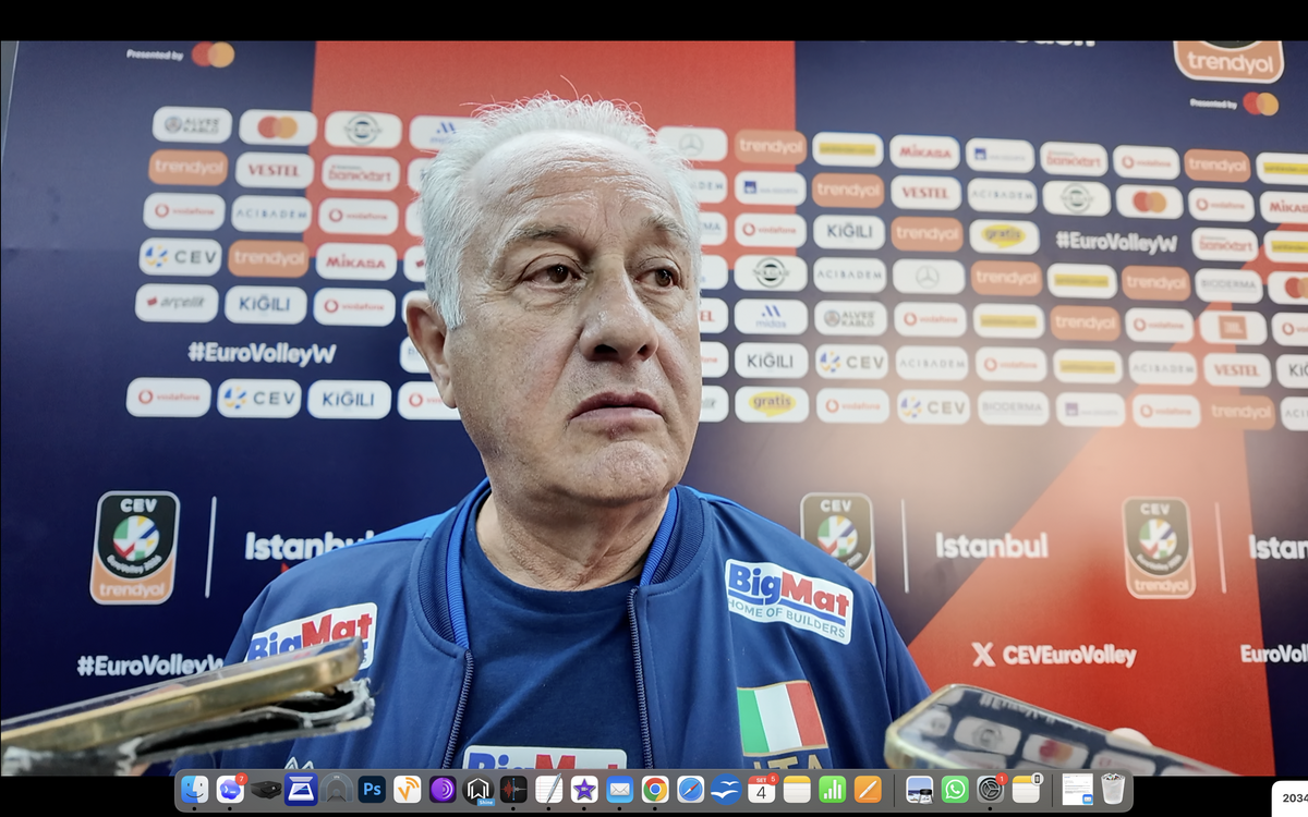 Europei Femminili: Velasco, "Vincere sempre non è normale. Il livello della pallavolo è cresciuto"