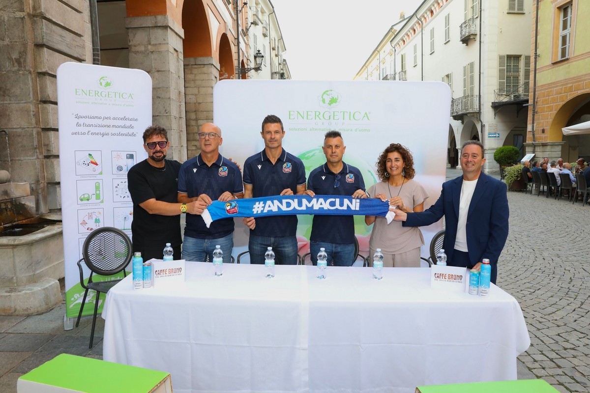 Cuneo: Coscione torna a casa, "Per me è sempre cuore, sempre casa"