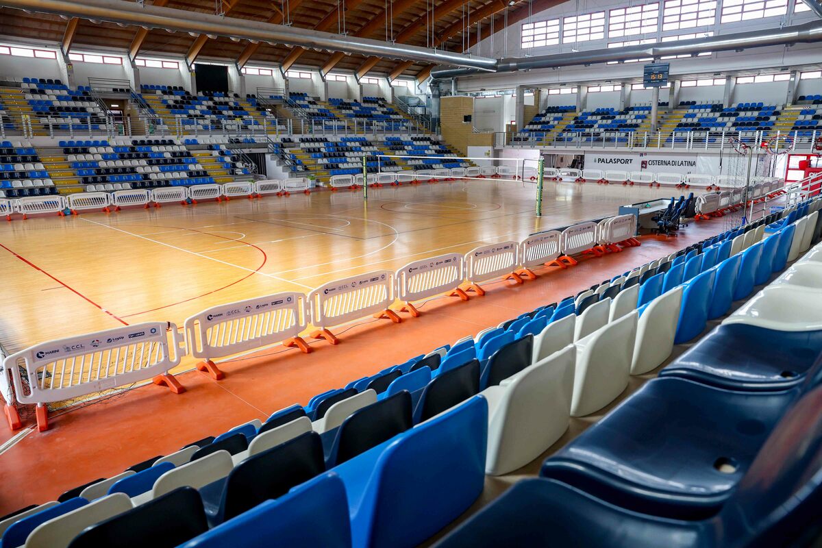 Cisterna: La presentazione si sposta al Palasport