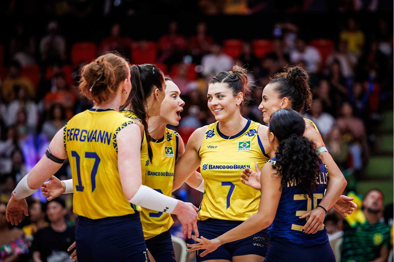 Mondiali F.: Brasile, tra consapevolezza ed entusiasmo. Rosamaria, Roberta e Julia Bergmann dopo il 3-1 sulla Dominicana: "Ogni partita è una finale, ora testa alla Francia"