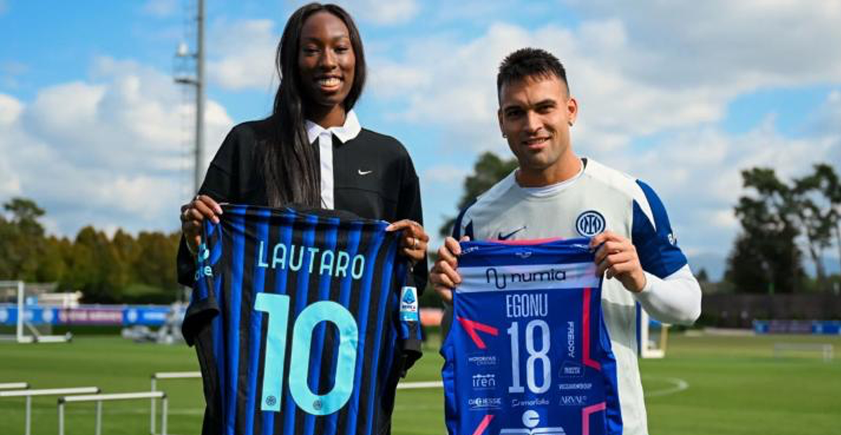 Milano: Paola Egonu in visita all’Inter, incontro con Lautaro Martinez