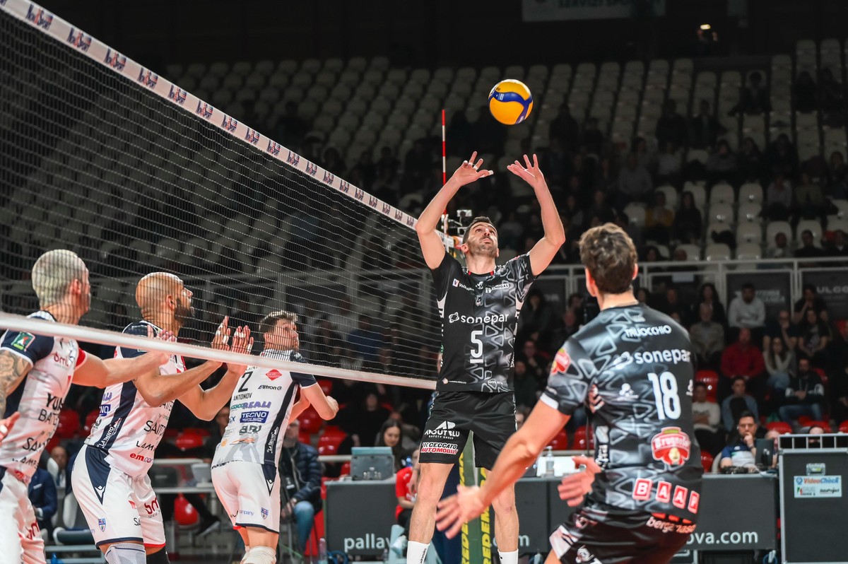 Superlega: Padova supera Grottazzolina 3-0 nei Play Off Challenge