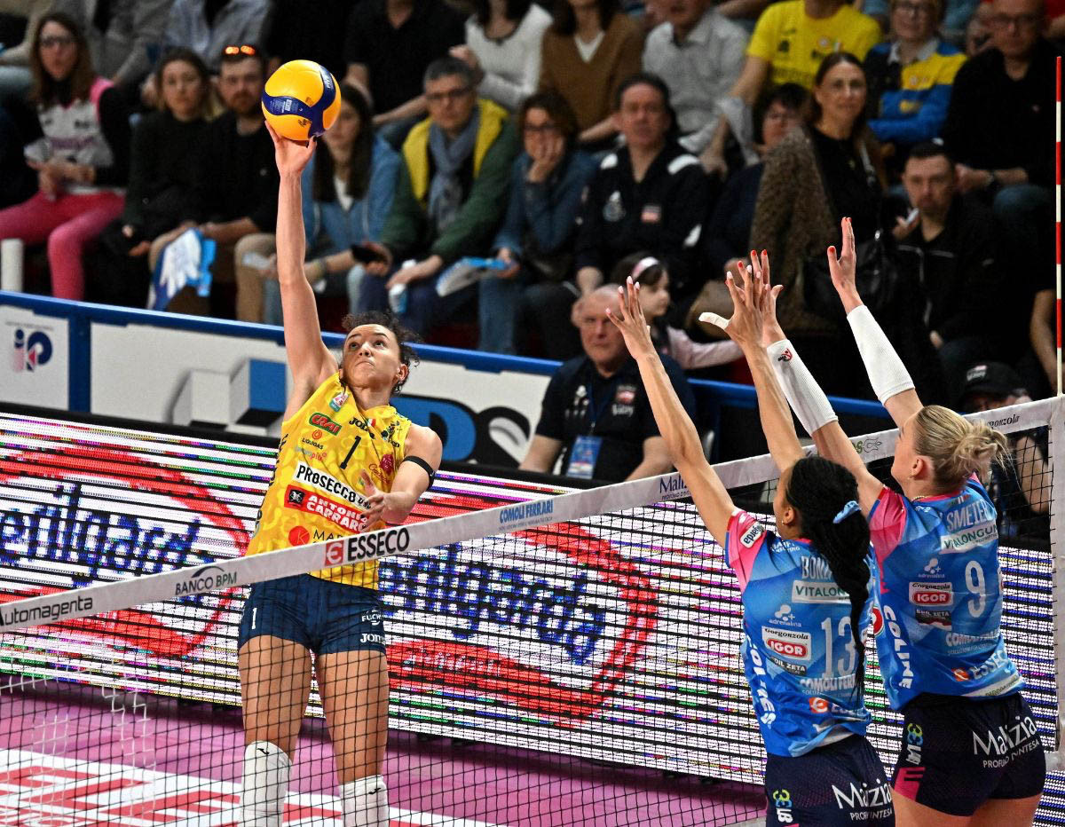 A1 Tigotà: Domenica da brividi con Gara 3 delle Semifinali Scudetto. Milano può volare in Finale, Conegliano e Novara per il sorpasso nella serie