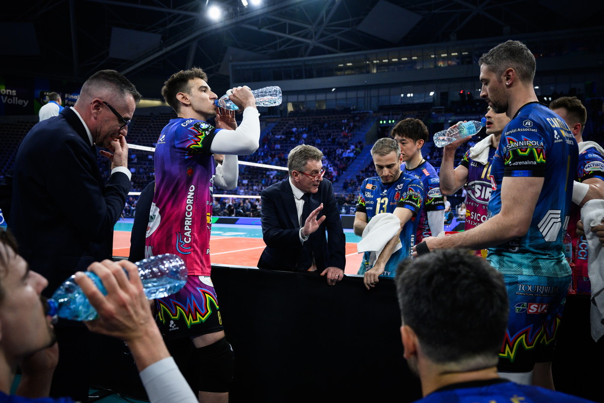 Champions League: Lorenzetti, "Zawiercie squadra solida, serviranno precisione e pazienza. Ma ora ci crediamo"