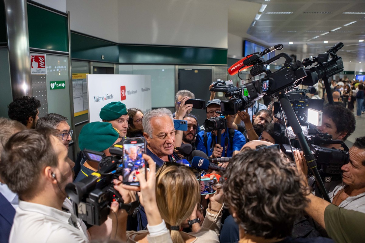 Mondiali F.: Interviste, Velasco si spazientisce e se ne va!