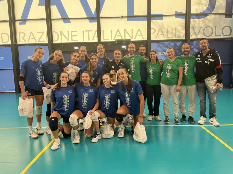 Gli allenatori festeggiano l'Italia campione del Mondo al 14° workshop di Fipav Lombardia