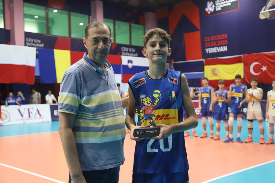 Mvp della partita il regista azzurro Matteo Talevi.