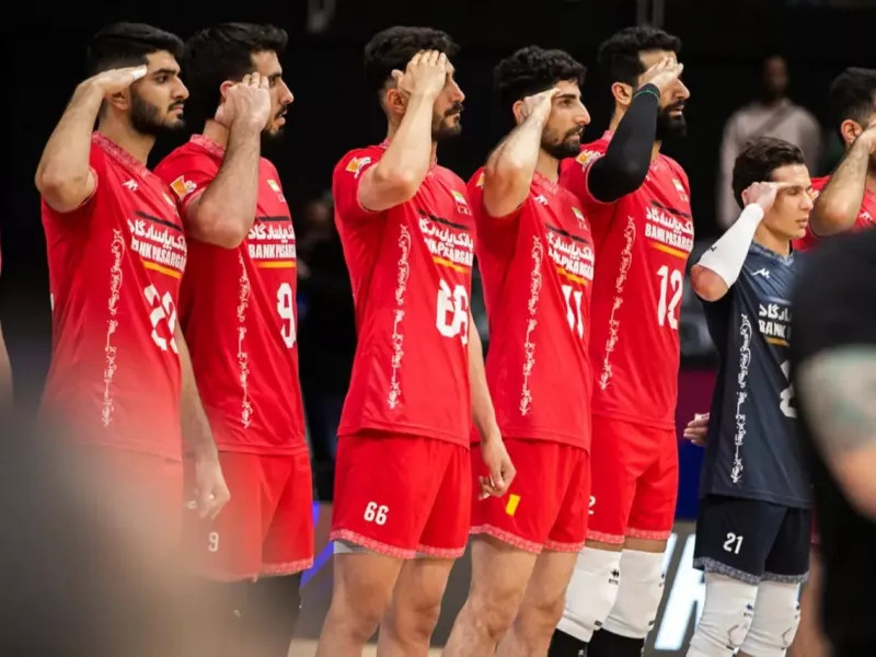 VNL:  Iran, tra pallavolo e patria. Il saluto militare alla bandiera
