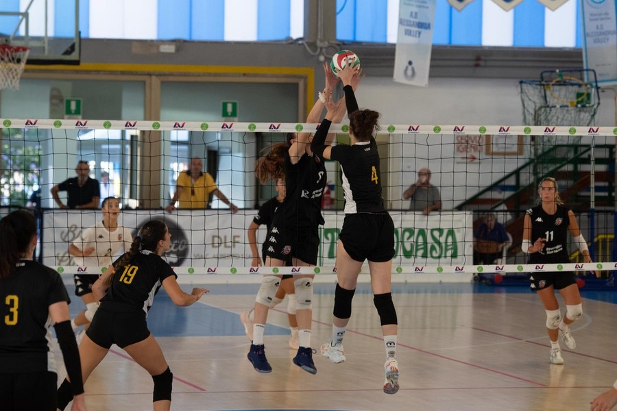 Brescia supera Cuneo 3-1 nell'amichevole di Alessandria Brescia supera Cuneo 3-1 nell'amichevole di Alessandria