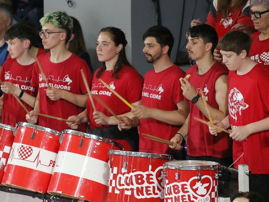 Immagine dal comunicato ufficiale Cucine Lube Civitanova. Immagine dal comunicato ufficiale Cucine Lube Civitanova.