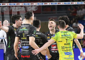 Superlega: Cucine Lube Civitanova in finale! 3-0 ad una Rana Verona cotta a puntino
