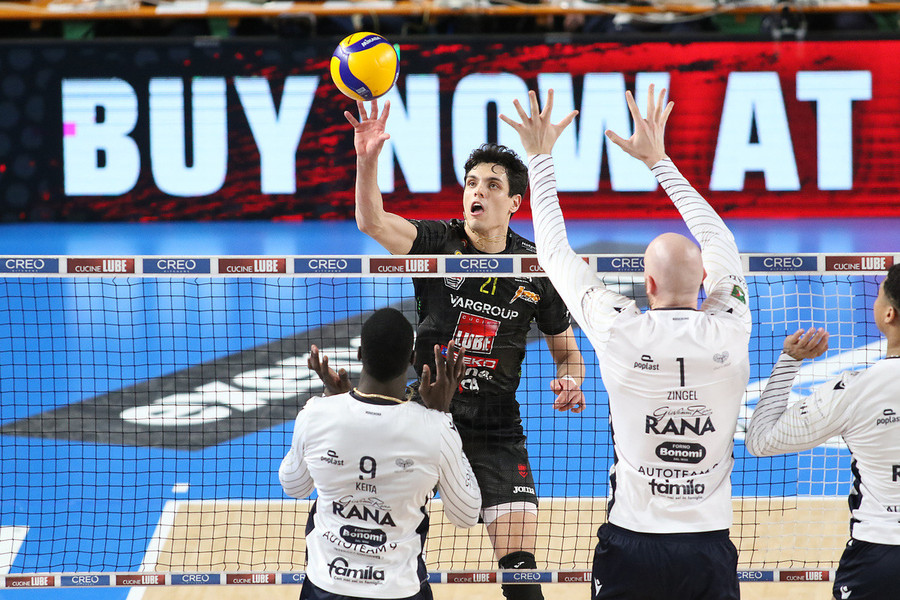 Superlega: Civitanova-Verona, ufficiale Gara 4 il 18 aprile Superlega: Civitanova-Verona, ufficiale Gara 4 il 18 aprile