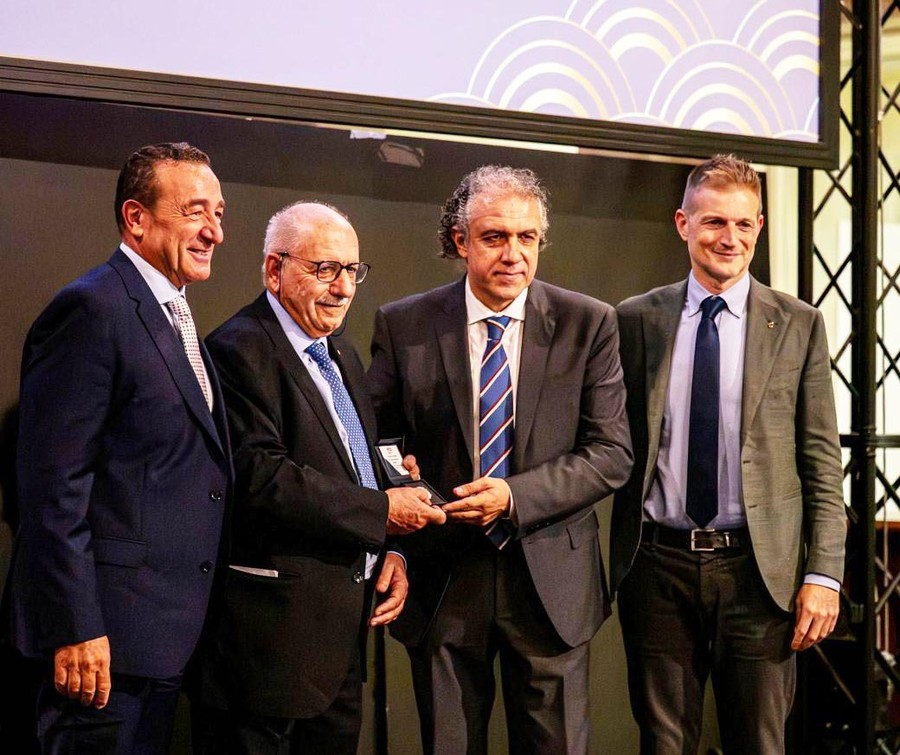 Bologna celebra gli 80 anni della FIPAV: premi a società e protagonisti del volley Bologna celebra gli 80 anni della FIPAV: premi a società e protagonisti del volley