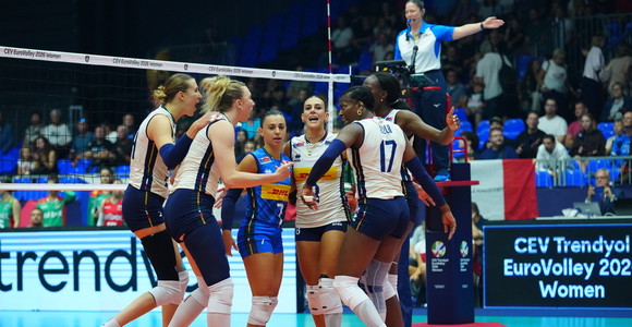 EuroVolley 2026: E' una bella Italia, le azzurre volano ai quarti. Bulgaria superata 3-0