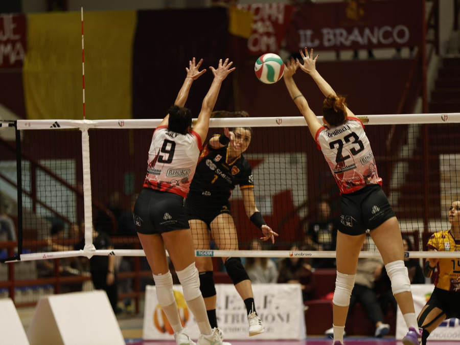 A2 Tigotà: Roma-Melendugno vale la vetta, Busto-Talmassons accende il Girone B A2 Tigotà: Roma-Melendugno vale la vetta, Busto-Talmassons accende il Girone B