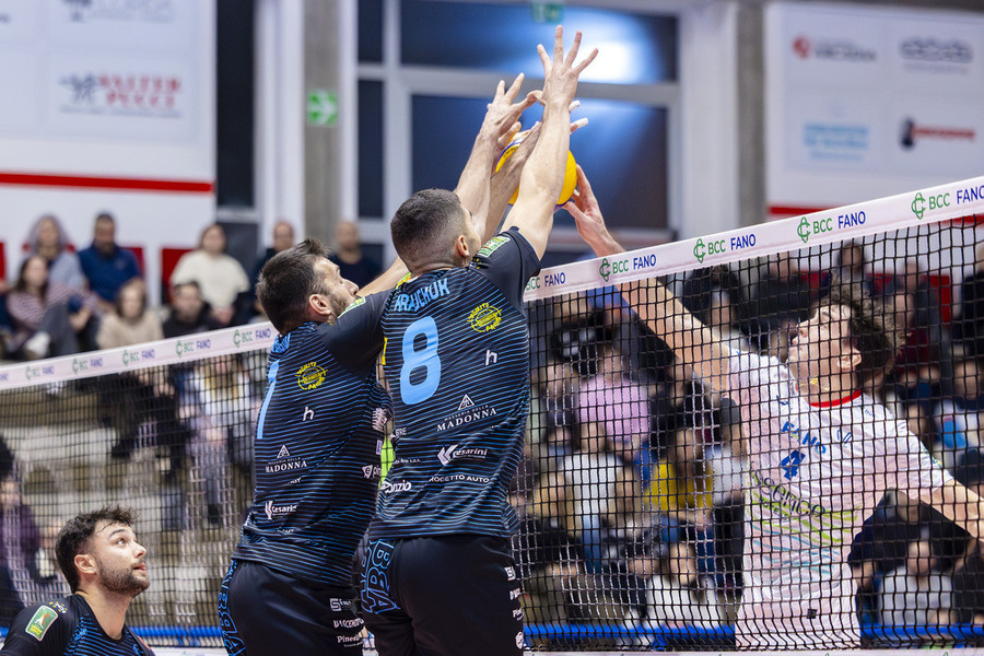 A2 Credem Banca: 8ª di ritorno infrasettimanale, apre Pineto-Fano. Derby campano tra Sorrento e Aversa