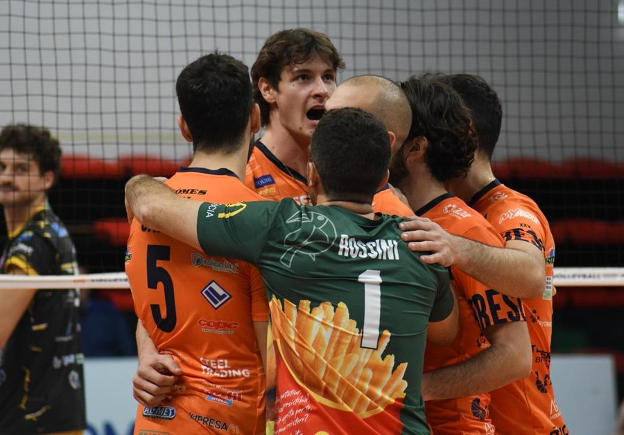 A2 Credem Banca: Brescia passa a Lagonegro e resta in vetta. Tiberti: “Grande prova in attacco e muro-difesa decisiva”