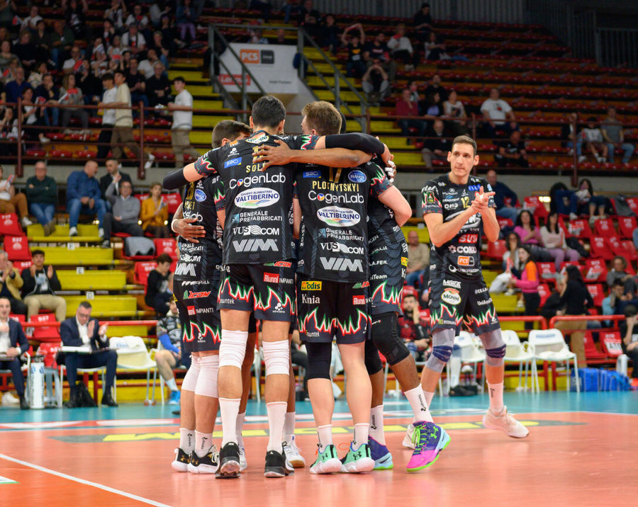 Superlega:Play Off 5.posto. Vincono Perugia e Monza