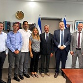 Il Vice Presidente della CEV Renato Arena e il CEO Torsten Anders con i vertici della federazione israeliana