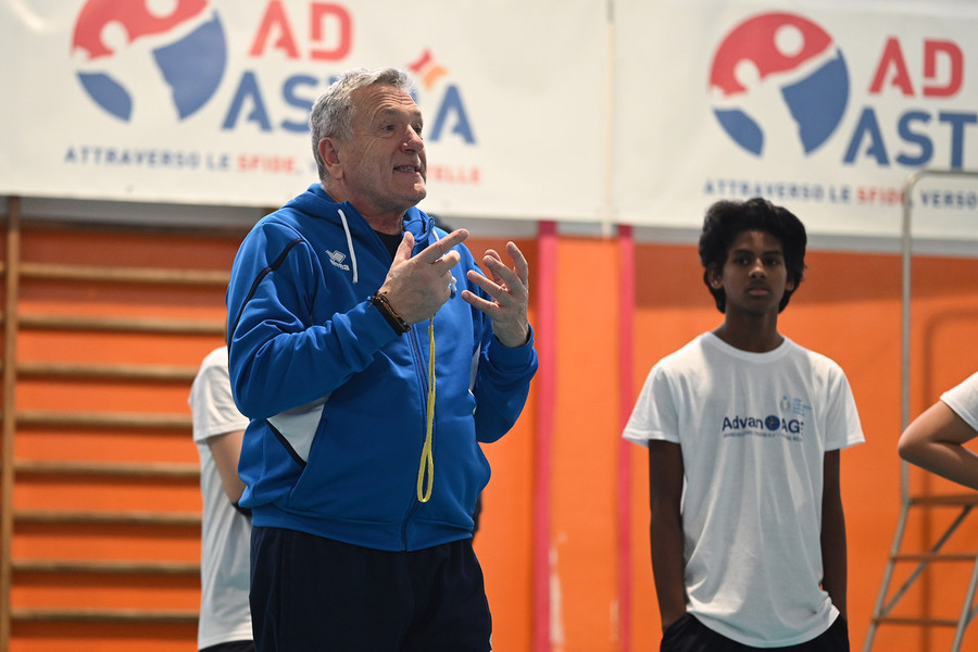 Fipav Lombardia: Lucky Lucchetta al taglio del nastro di Advan+AGE: si inaugura la pallavolo inclusiva