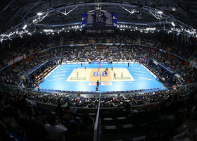 Oltre 5000 per Milano-Perugia Oltre 5000 per Milano-Perugia