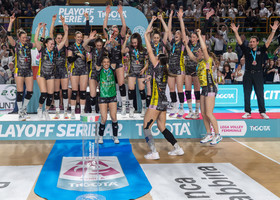 Play Off A2 Tigotà: Brescia torna in A1. 3-0 al Padova in gara3