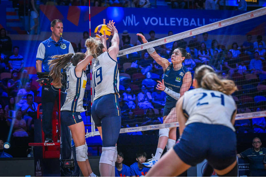 VNL Finals: Il Brasile ferma l'Italia al tie-break, azzurre in campo per il bronzo