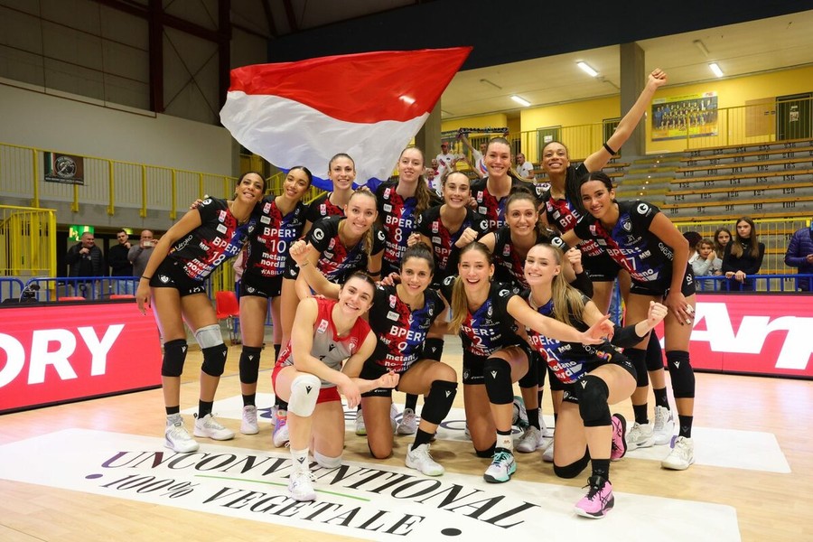 Bergamo vince la maratona di Cervia da 0-2 a 2-2 fino al 20-22 del 5° set