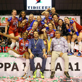 Bergamo vince l'edizione 2015/16 a Ravenna con - tra le altre - Lo Bianco, Cardullo, Paggi, una giovane Sylla e coach Lavarini Bergamo vince l'edizione 2015/16 a Ravenna con - tra le altre - Lo Bianco, Cardullo, Paggi, una giovane Sylla e coach Lavarini