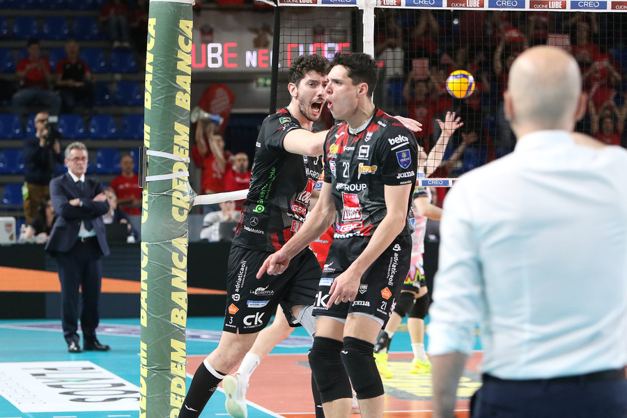 Civitanova: Bottolo, &quot;Abbiamo mantenuto la promessa. A Perugia per restare con la testa sulla palla&quot;