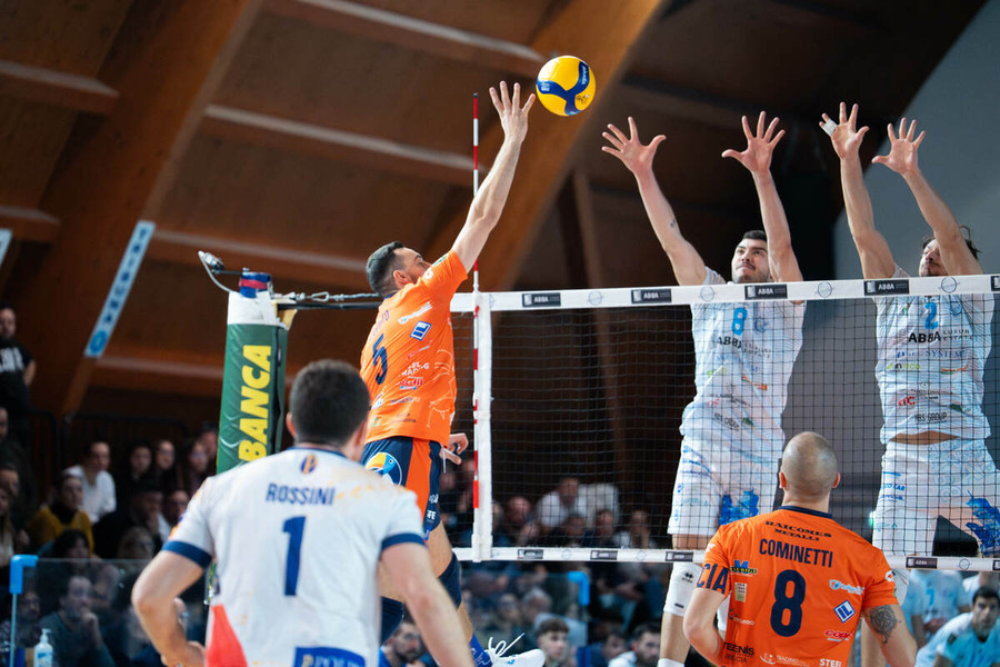 A2 Credem Banca: A Pineto la Del Monte Supercoppa, sfida Brescia per il titolo A2 Credem Banca: A Pineto la Del Monte Supercoppa, sfida Brescia per il titolo