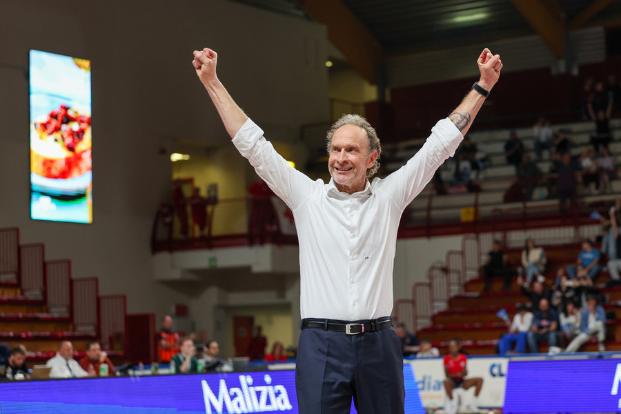 Bernardi guida Novara in vetta