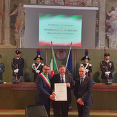 Sergio Busato tra l'assessore delegato del Comune di Resana ed il Prefetto di Treviso Dott. Angelo Sidoti.