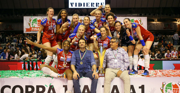 Bergamo vince l'edizione 2015/16 a Ravenna con - tra le altre - Lo Bianco, Cardullo, Paggi, una giovane Sylla e coach Lavarini