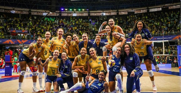 Brasile, un caso Fernandinho scuote la Nazionale femminile. Accuse di prestiti mai restituiti, Ze Roberto valuta l'esclusione dalla VNL Brasile, un caso Fernandinho scuote la Nazionale femminile. Accuse di prestiti mai restituiti, Ze Roberto valuta l'esclusione dalla VNL