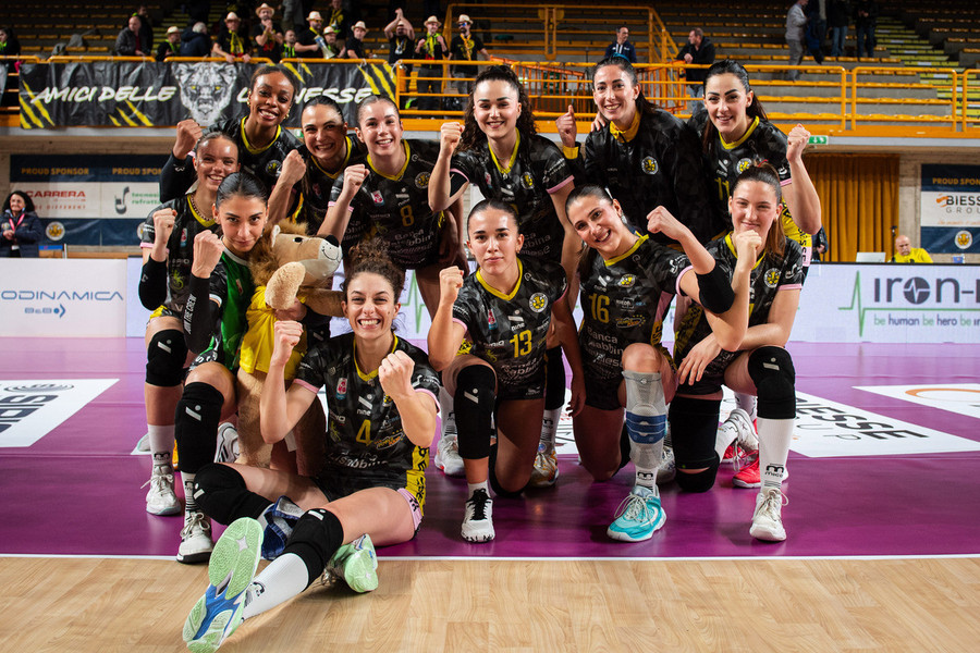 A2 Tigotà: Anticipo, Brescia piega Modena 3-0. Coach Solforati: "Tre punti ci servivano e li abbiamo fatti" A2 Tigotà: Anticipo, Brescia piega Modena 3-0. Coach Solforati: "Tre punti ci servivano e li abbiamo fatti"