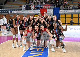 Play Off Challenge A1 Tigotà. Bergamo ferma Vallefoglia 3-2. Le marchigiane si giocheranno tutto con Cuneo il 12 aprile a Pesaro