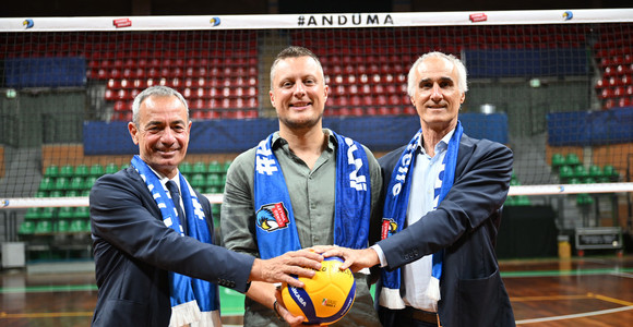 Cuneo Volley, Acqua Sant'Anna è il nuovo main sponsor: accordo strategico per la stagione 2026/27 Cuneo Volley, Acqua Sant'Anna è il nuovo main sponsor: accordo strategico per la stagione 2026/27